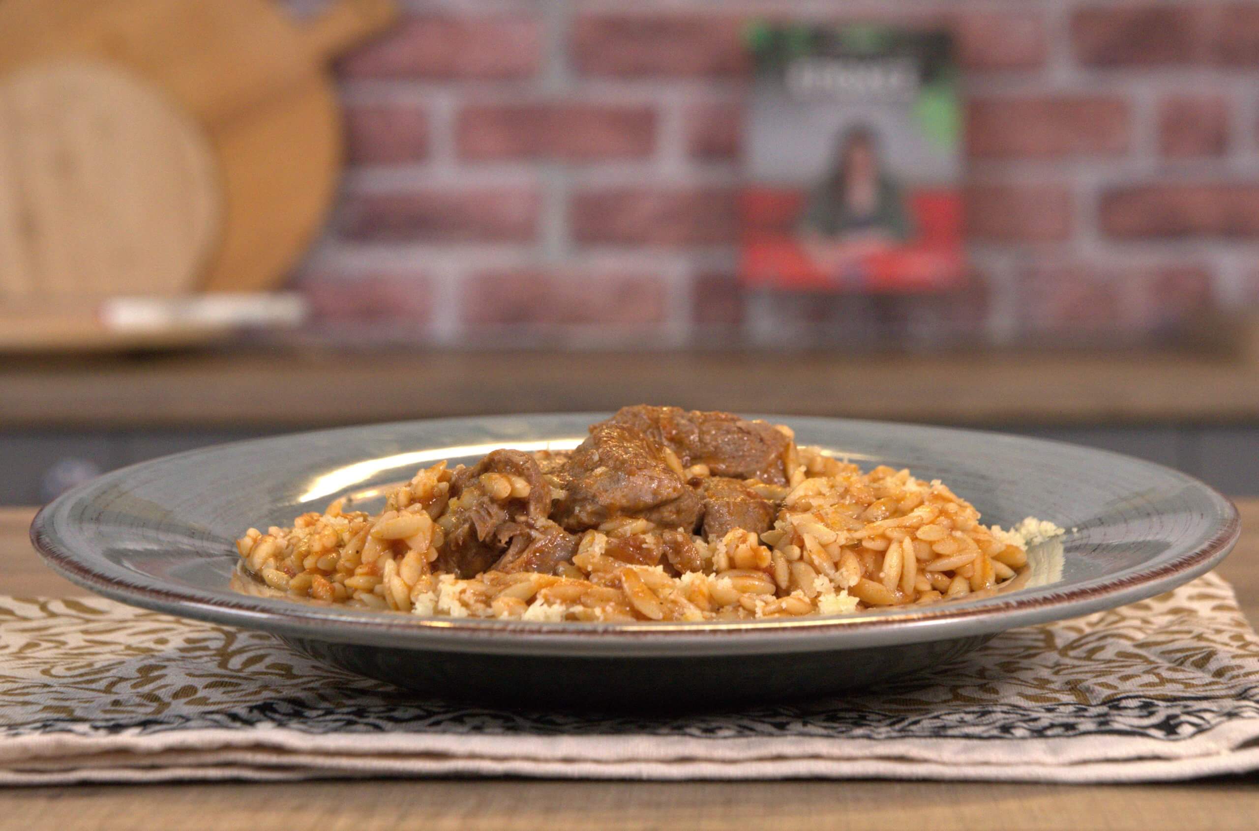 Svarog yirtqich hayvonlari bilan jinsiy aloqa